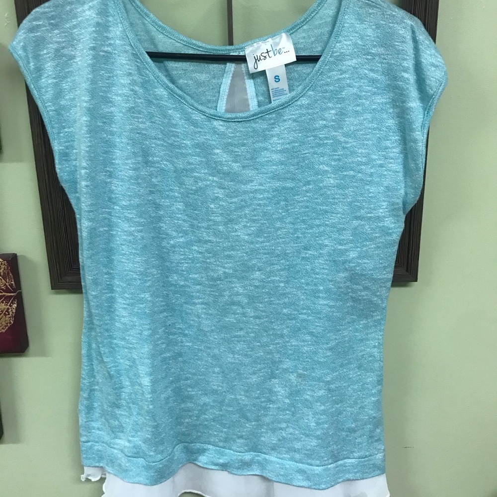 Cute Summer Shirt! NWT Small